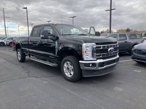 Used 2025 Ford F250 XLT image 1