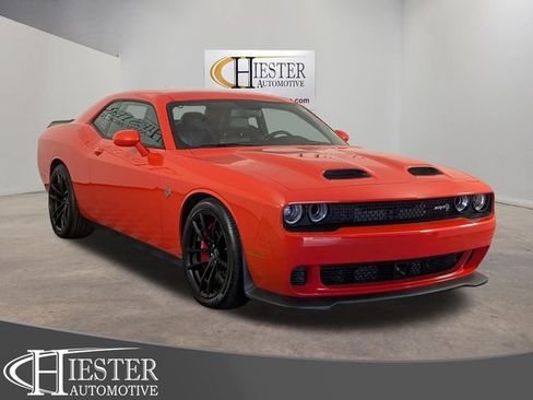 Used 2023 Dodge Challenger SRT Hellcat RWD image 1
