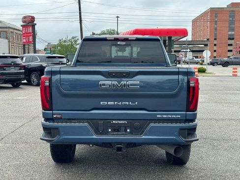 Certified 2026 GMC Sierra 2500 Denali Ultimate AWD/4WD image 5