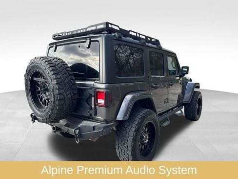 Used 2018 Jeep Wrangler Unlimited Sahara w/ Dual Top Group image 10