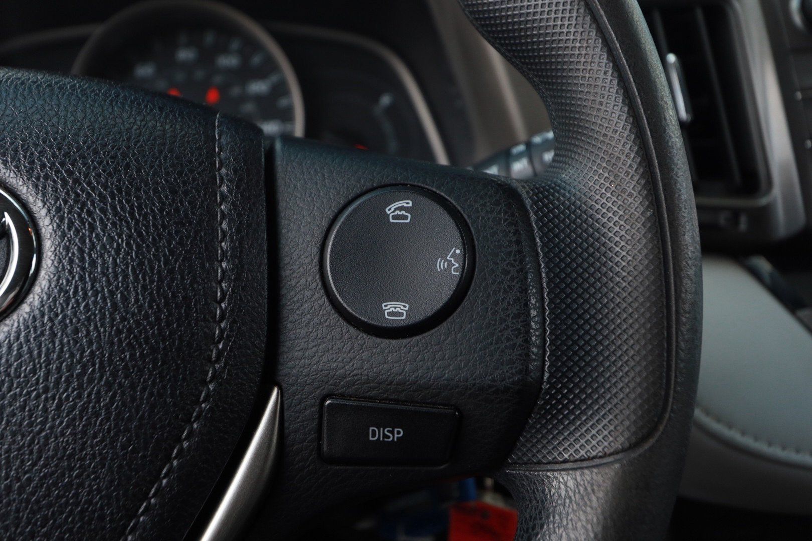 Used 2014 Toyota RAV4 XLE FWD image 11