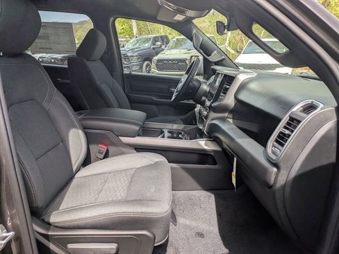 New 2026 RAM 1500 Express AWD/4WD image 28