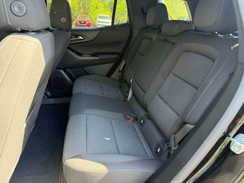 Used 2026 Chevrolet Equinox LT FWD image 7