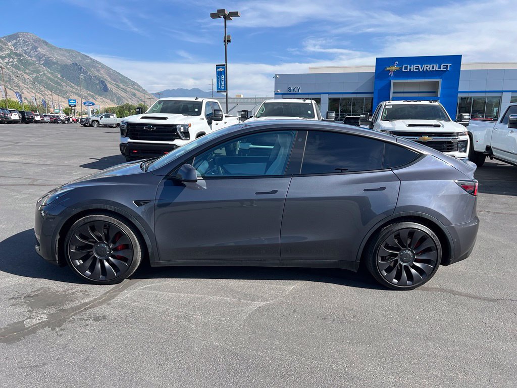 Used 2022 Tesla Model Y Performance AWD/4WD image 12