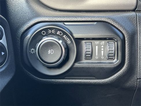 Used 2020 Jeep Wrangler Unlimited Sport S image 21