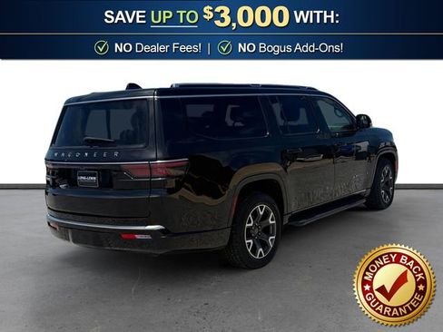 Used 2023 Jeep Wagoneer L Series III RWD image 7