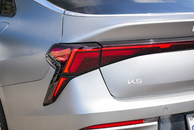 Certified 2025 Kia K5 GT-Line FWD image 10