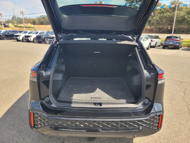 Used 2025 Volkswagen Tiguan SEL R-Line AWD/4WD image 8