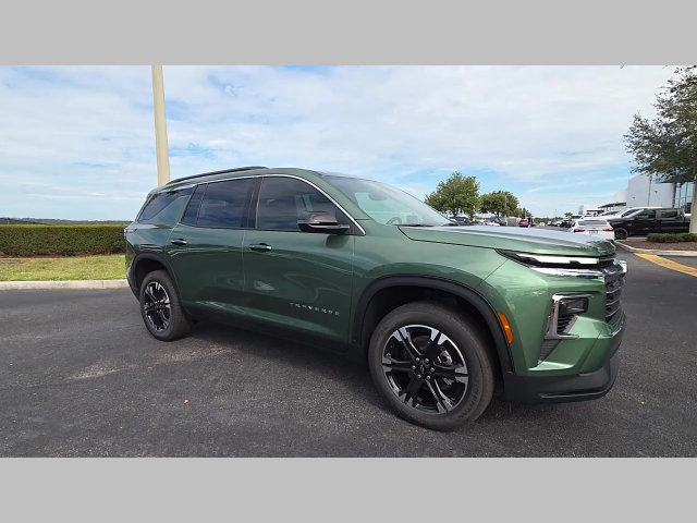 New 2027 Chevrolet Traverse LT w/ Sun and Wheel Package FWD image 18