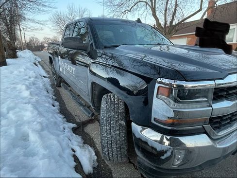 Used 2016 Chevrolet Silverado 1500 LT w/ LPO, Black Pack image 6