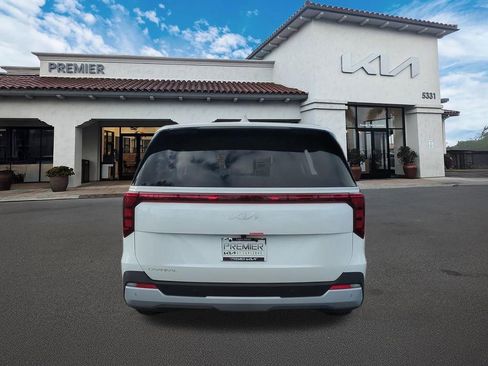 New 2026 Kia Carnival FWD image 7