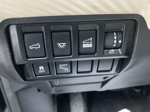 Used 2022 Subaru Ascent Premium w/ Convenience Package image 36