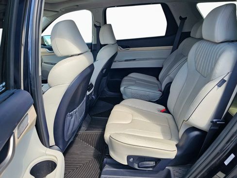Used 2024 Hyundai Palisade Limited AWD/4WD image 32