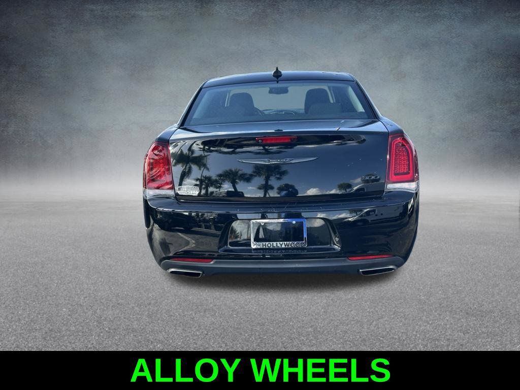 Used 2021 Chrysler 300 Touring w/ Sport Appearance Package RWD image 6