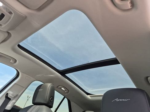 New 2026 Buick Envision Avenir image 12