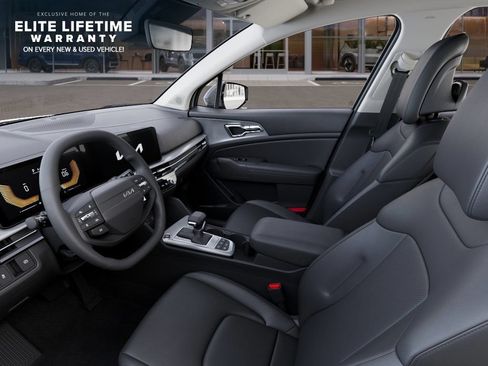 New 2026 Kia Sportage EX FWD image 18