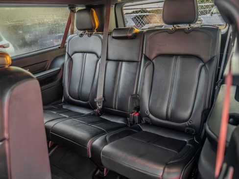 Used 2024 Jeep Wagoneer L Series II w/ Flexible Seating Group AWD/4WD image 21