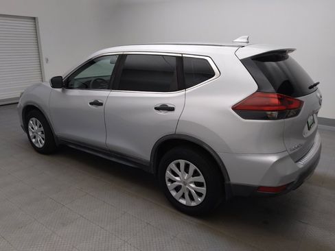 Used 2018 Nissan Rogue S FWD image 3