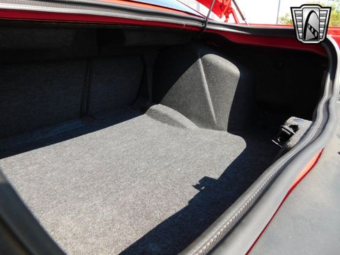 Used 2011 Dodge Challenger SRT8 image 19