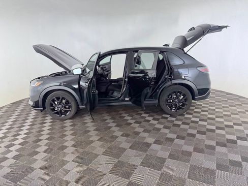 Certified 2025 Honda HR-V Sport image 10