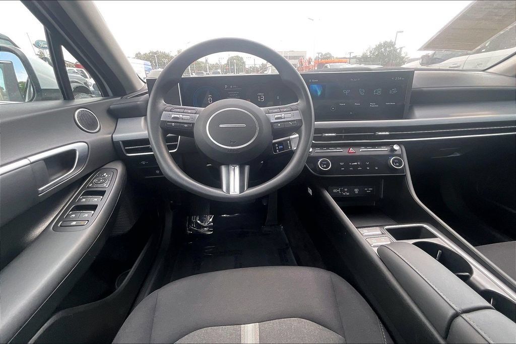 Used 2026 Hyundai Sonata Blue FWD image 4