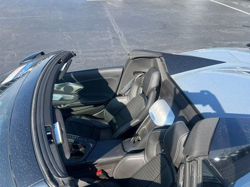 Used 2025 Chevrolet Corvette Stingray Preferred Conv w/ Z51 Performance Package RWD image 44