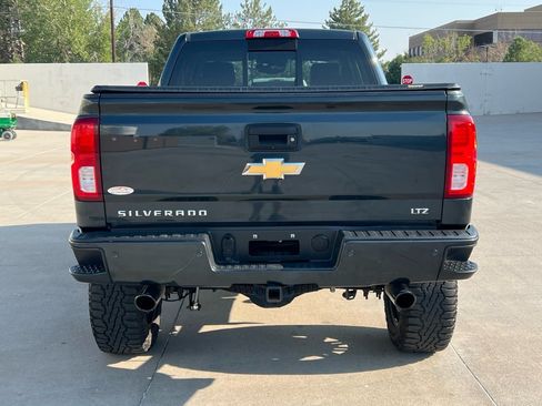 Used 2017 Chevrolet Silverado 1500 LTZ Z71 w/ LTZ Plus Package AWD/4WD image 4
