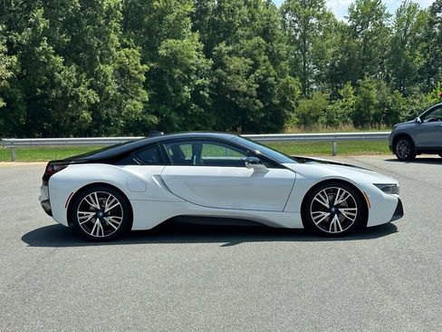 Used 2015 BMW i8 AWD/4WD image 9