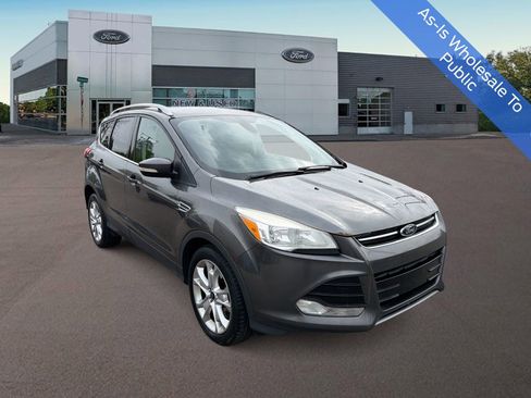 Used 2015 Ford Escape Titanium AWD/4WD image 2