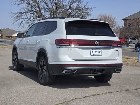 New 2026 Volkswagen Atlas SE image 3