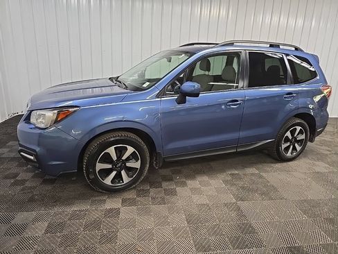 Used 2017 Subaru Forester 2.5i Premium w/ All-Weather Package AWD/4WD image 7