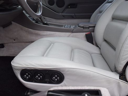 Used 1993 Porsche 928 GTS RWD image 28