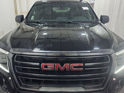 Used 2021 GMC Yukon AT4 AWD/4WD image 2