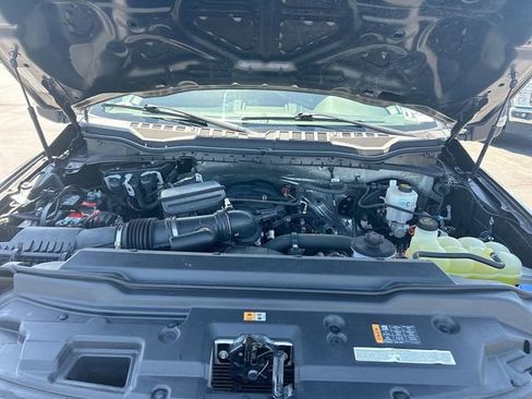 Certified 2022 Ford F350 XLT w/ Black Appearance Package AWD/4WD image 30