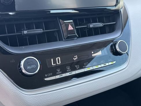 Certified 2025 Toyota Corolla LE FWD image 16