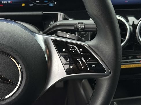 Used 2026 Mercedes-Benz GLA 250 image 24