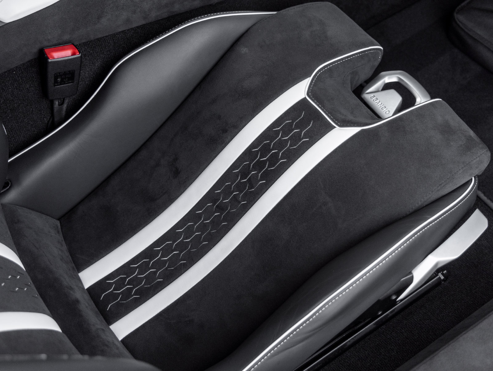 Used 2023 Lamborghini Huracan Tecnica RWD image 38