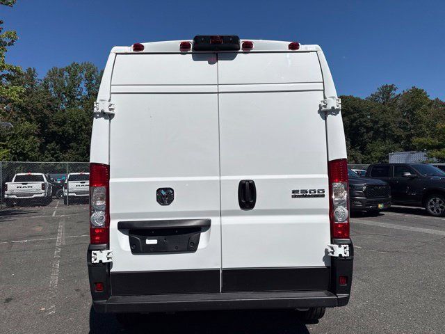 Used 2026 RAM ProMaster 2500 w/ Convenience Group FWD image 17