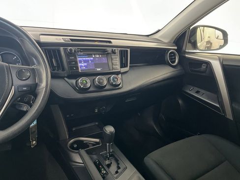 Used 2016 Toyota RAV4 LE AWD/4WD image 28