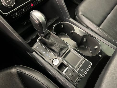 Used 2019 Volkswagen Atlas SEL image 16