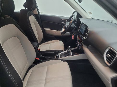 Used 2020 Hyundai Venue SEL w/ Convenience Package FWD image 21