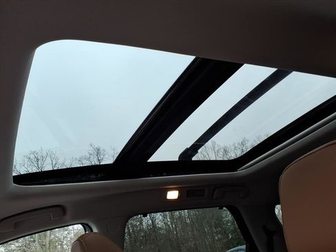 New 2026 Nissan Pathfinder Platinum image 8