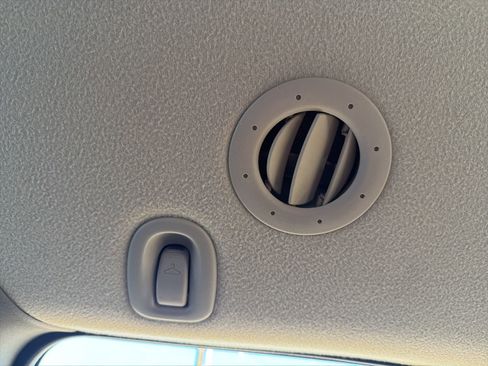 Used 2003 Dodge Grand Caravan Sport image 76