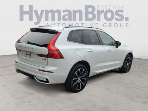 Used 2023 Volvo XC60 B5 Plus w/ Climate Package image 3