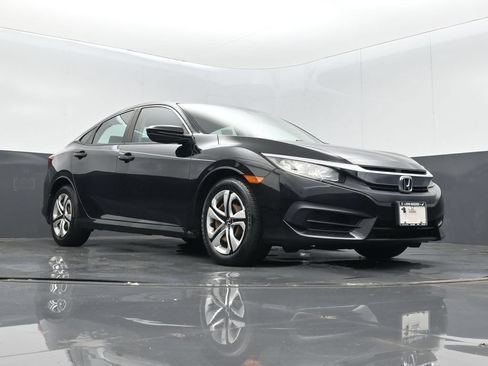Used 2018 Honda Civic LX image 10