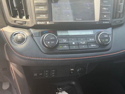 Used 2017 Toyota RAV4 SE FWD image 24