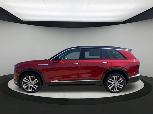 New 2026 Cadillac Vistiq Luxury image 7