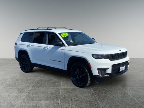 Used 2023 Jeep Grand Cherokee L Laredo AWD/4WD image 7