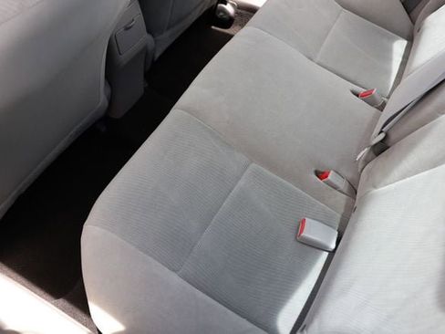 Used 2011 Toyota Corolla LE FWD image 13