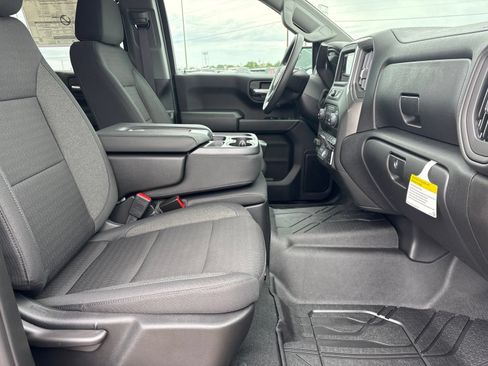 New 2026 Chevrolet Silverado 1500 Custom RWD image 16